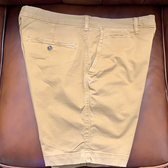American Eagle men’s khaki flat front shorts NWOT - Picture 3 of 5